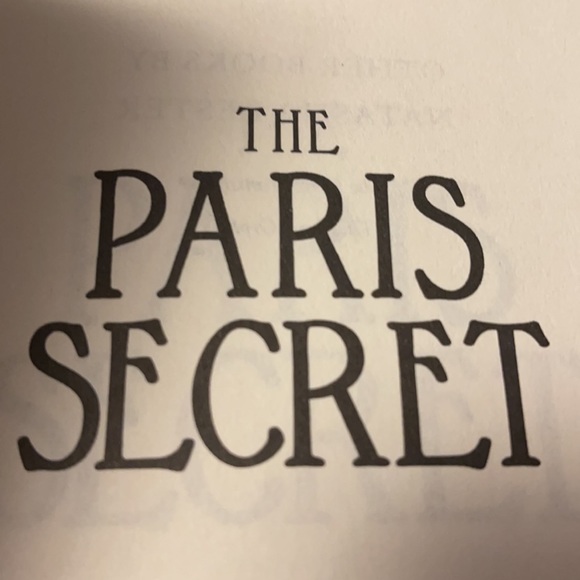 Paperback novel - Picture 7 of 10